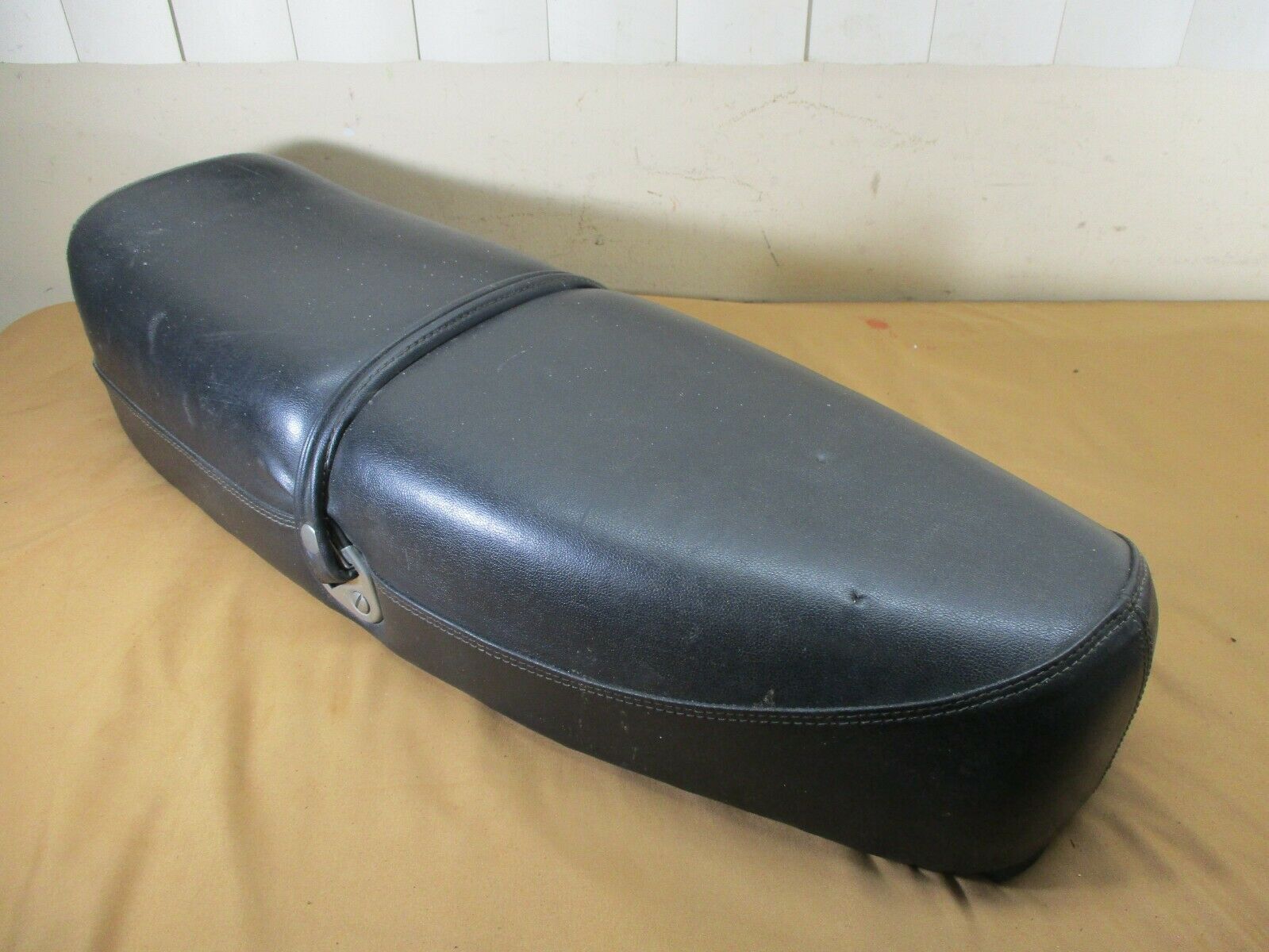 Vintage Giuliari Italy Leather Scooter Motorcycle Moped Seat Hinged with Lock