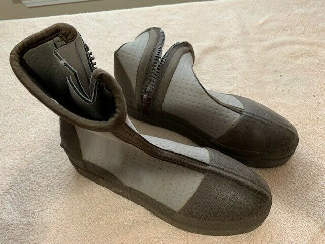 Simms Size 8 Flats/float Tube Booties